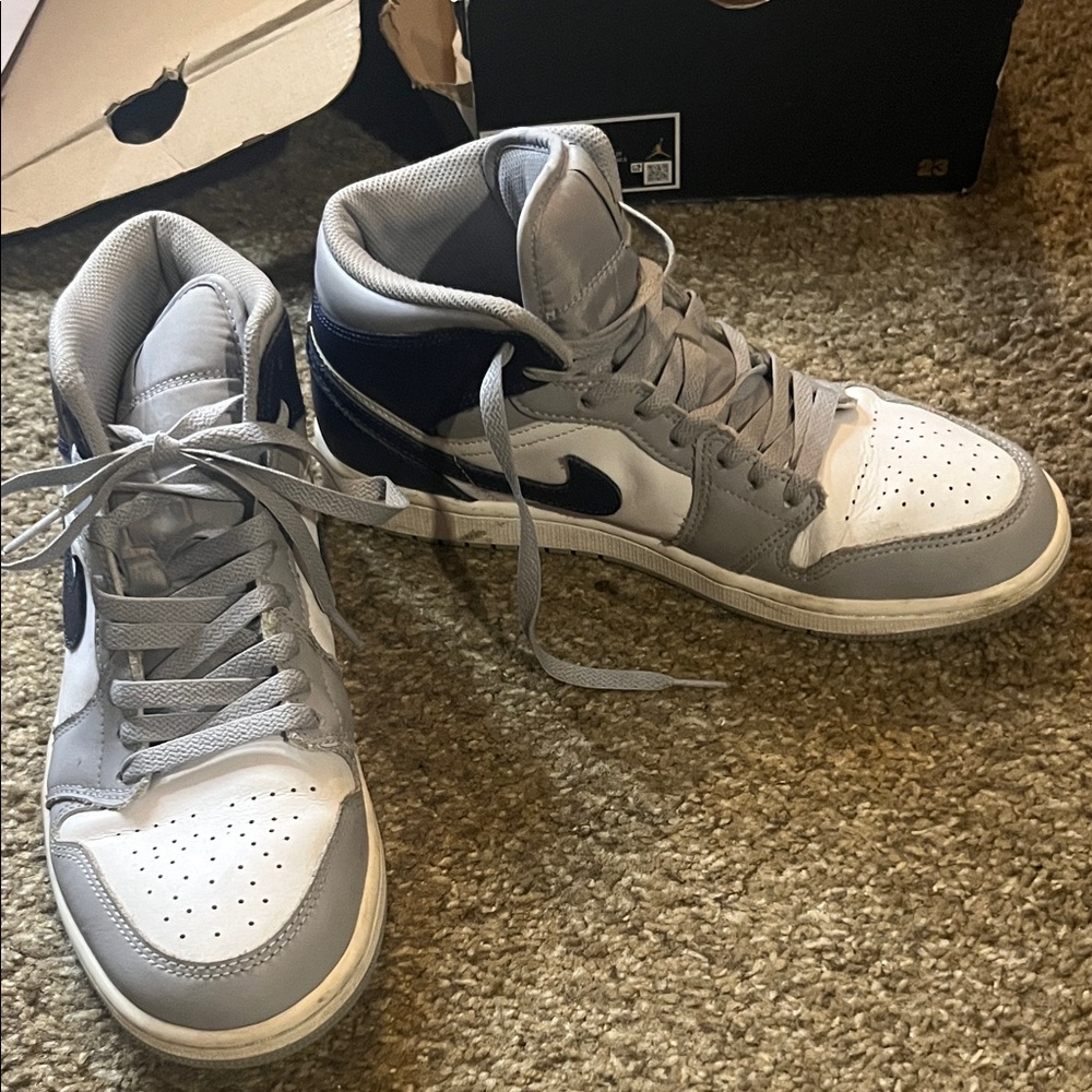 Nike Men’s High-Top Sneakers - White, Light Gray, Black